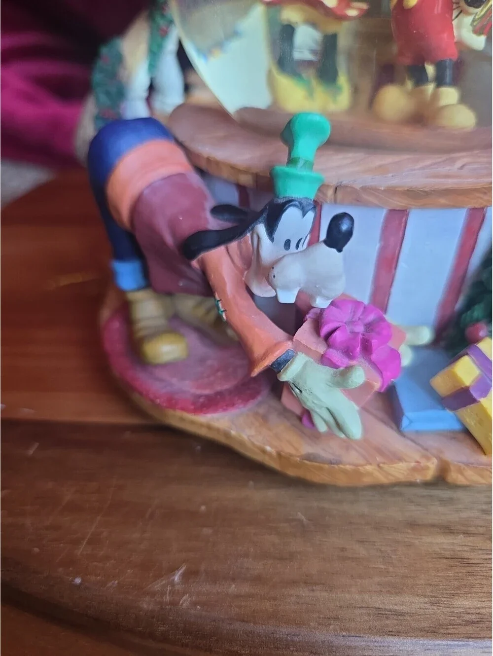 Disney Mickey & Minnie Mouse Plays Santa Claus is Coming To Town Snow Globe Rare